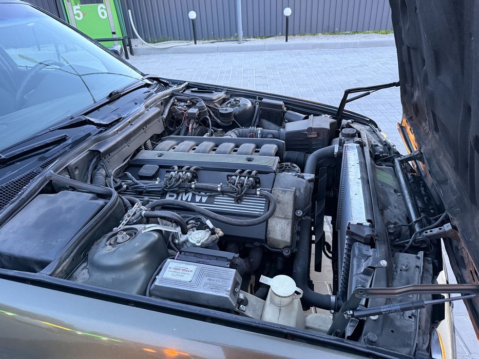 Продаю bmw e34 m50b25