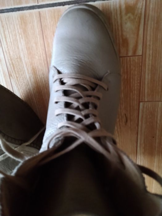Buty damskie Badura 39 beżowe skórzane