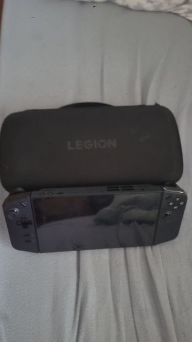 Vendo legion go semi novo