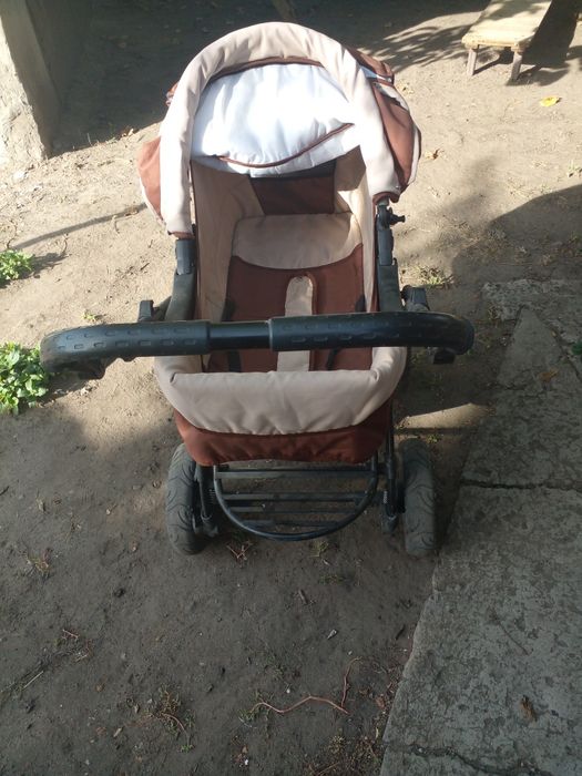 Продам детскую коляску