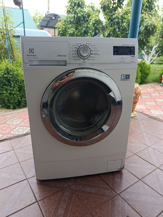 Продам пральну машину Electrolux