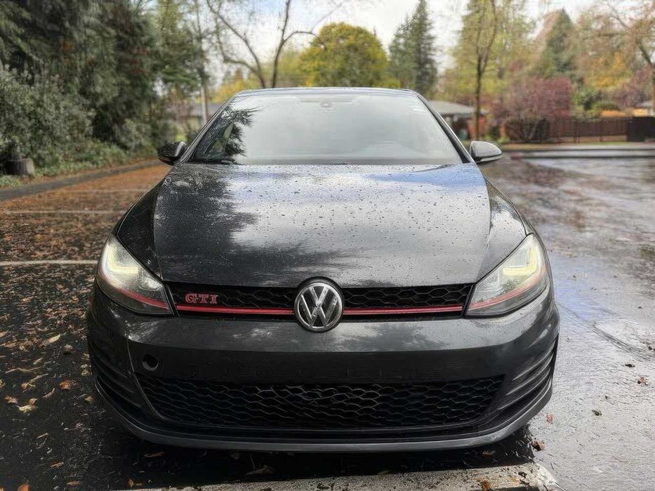 Volkswagen Golf GTI      2016