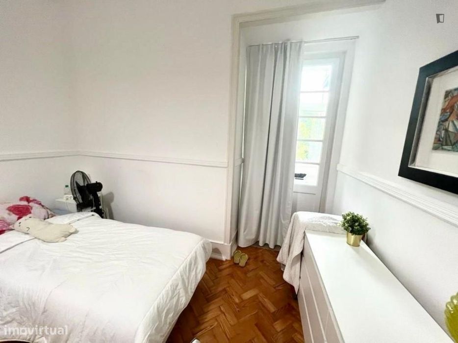 Quarto - localizado em Penha de França Lisbon