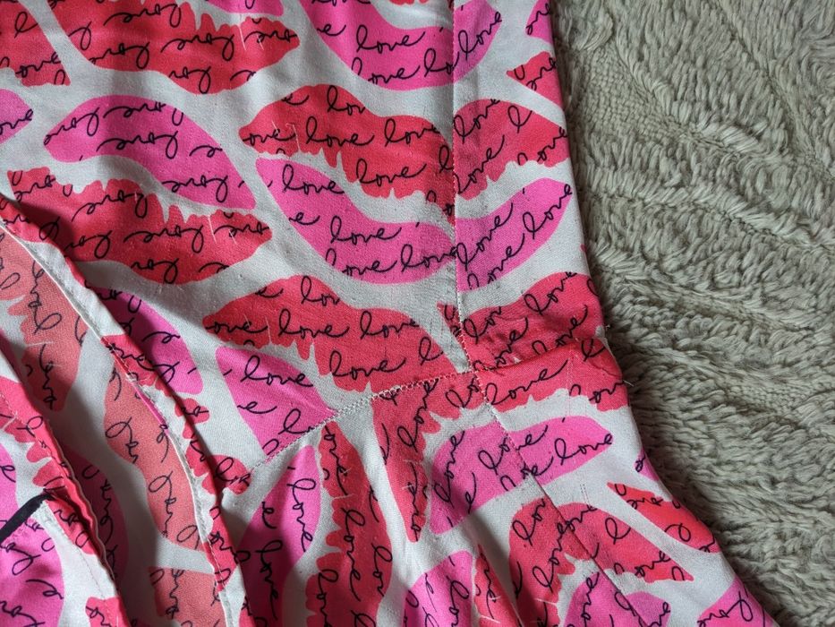 Пижама Victoria's Secret Pink Lips размер S редкий принт