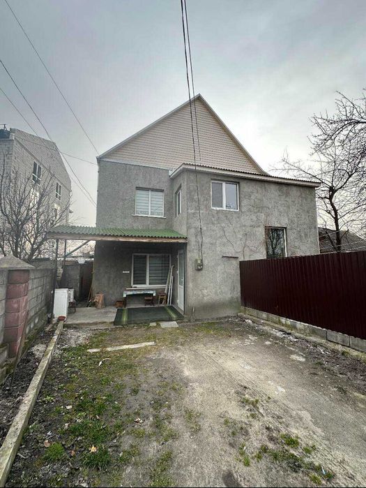 Продаж частини будинку в центрі міста!! Супер локація!