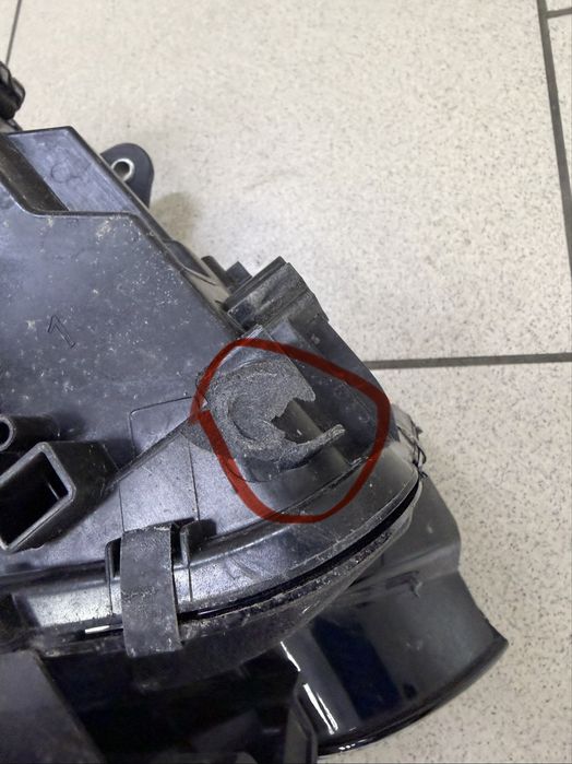 BMW i5 5 G60 фара ліва USA бмв 5 г60 Америка