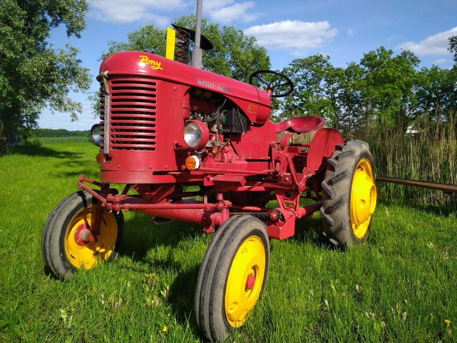 Traktor Massey Harris pony 820 zabytek ferguson 1950 rok