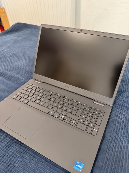 DELL/ i5-1135G7/RAM DDR4-16GB/SSD M2256GB