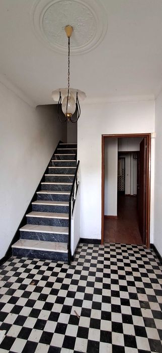 Vende-se Moradia T3