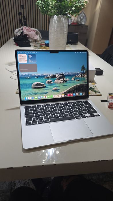Macbook air m4 256GB 16GB Ram