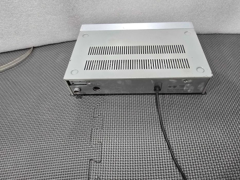 Unitra Diora- UNIKAT  Eltra  T 8015  SREBRNY TUNER OKAZJA