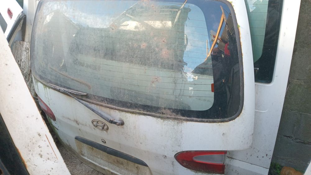 Hyundai H1 tampa de mala