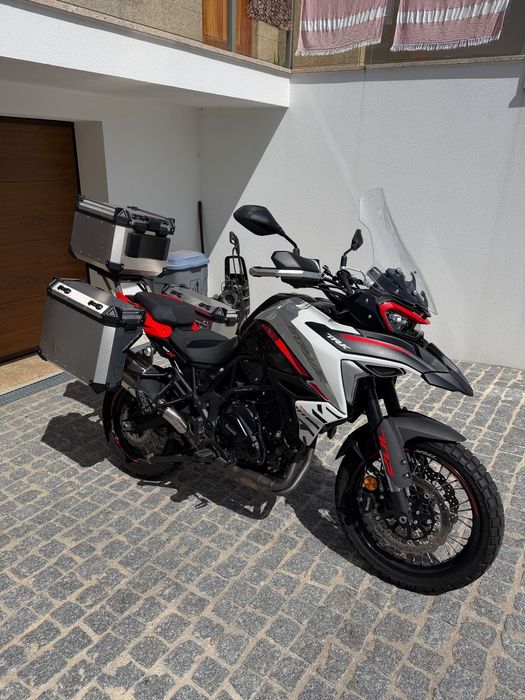 Benelli TRK 702 X | 2024 | 3.600 km | Garantia até 2027 | 3 Malas