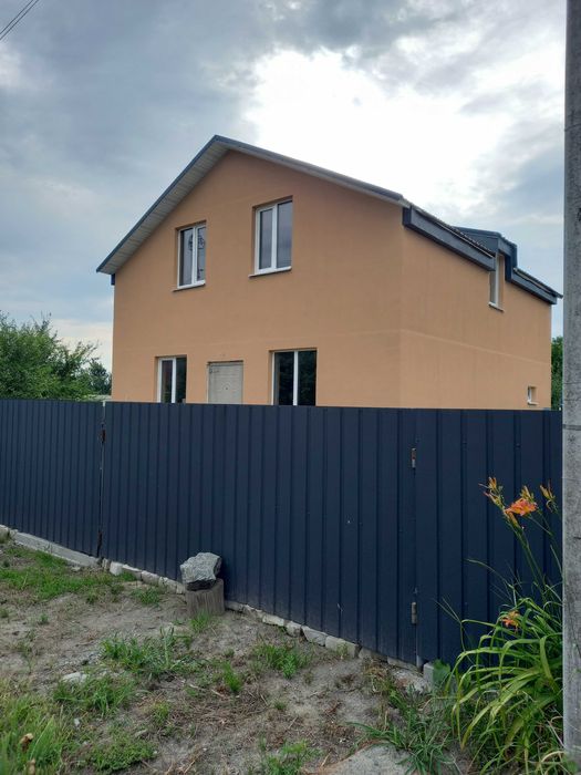 Будинок приватний.