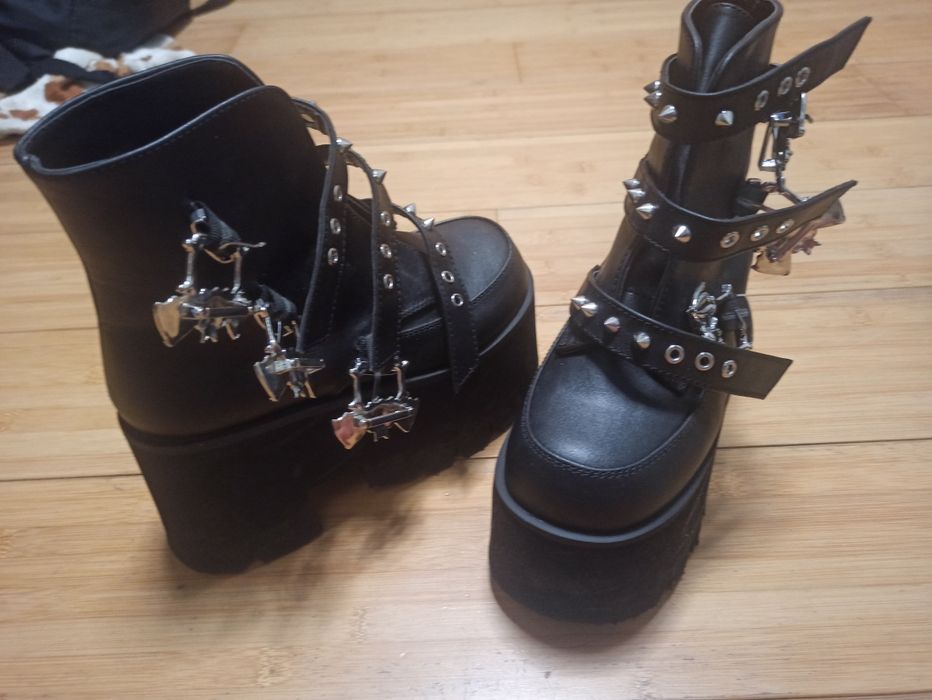 Demonia ASHES-55 готичне альт взуття на платформі