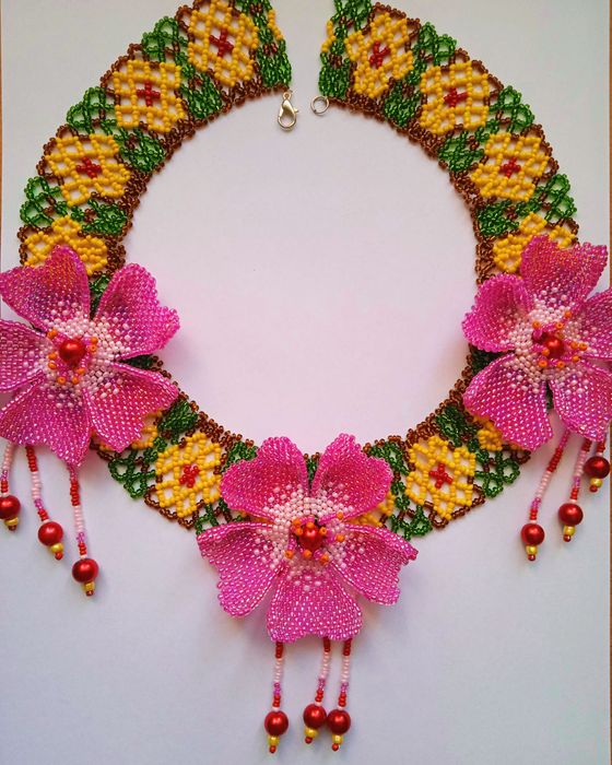 Гарні подарунки для жінок.Біжутерія.Бісер.