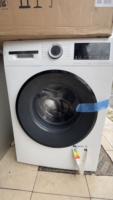 Máquina de Lavar Roupa BOSCH Serie 6 WGG244Z0ES (9 Kg - 1400 rpm