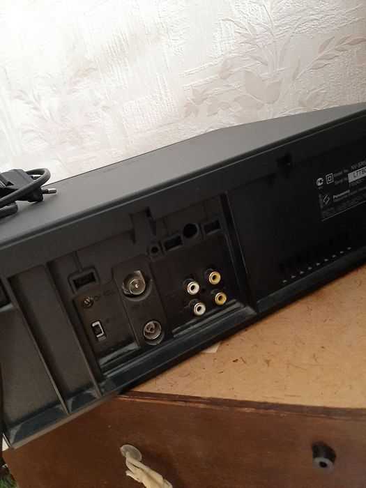 Видеомагнитофон Panasonic SR-50