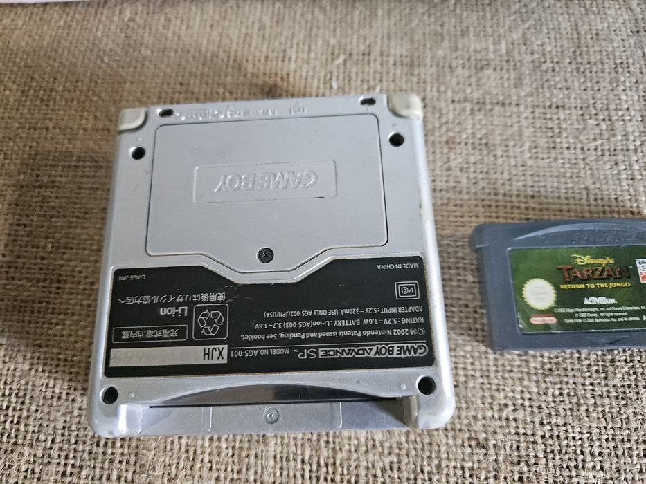 Game boy em bom estado