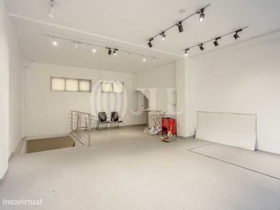 Espaço para dois apartamentos T2 em Alcântara, Lisboa