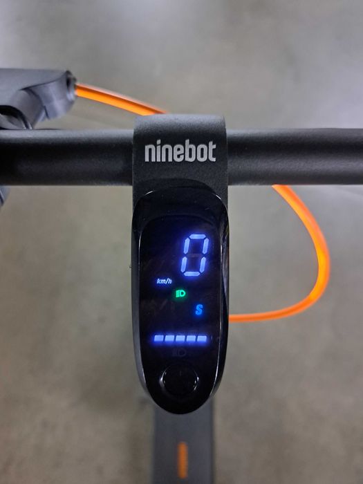 Trotinete Ninebot Kickscooter F2 Pro com espelho - Pouco usada
