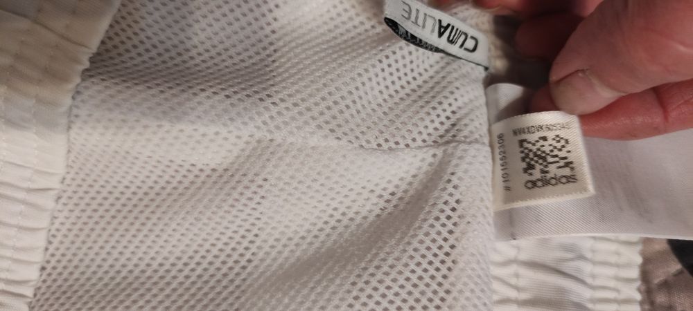 Spodenki Adidas XL.