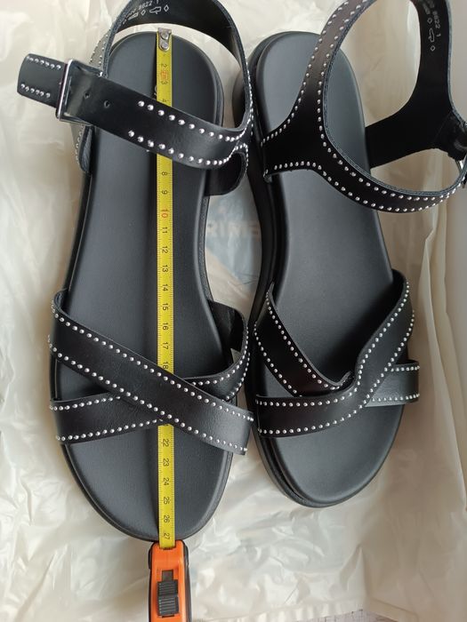 Продам босоніжки CATWALK