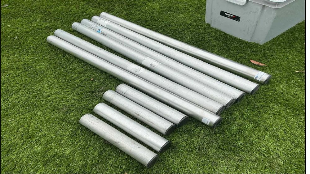 nogi aluminiowe podestów scenicznych 30 90