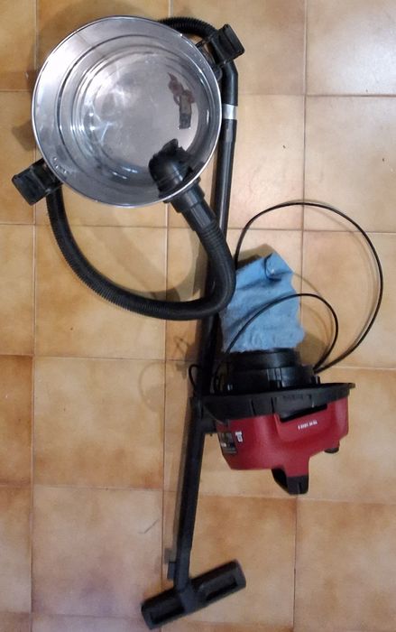 Aspirador Einhell de pó e liquidos