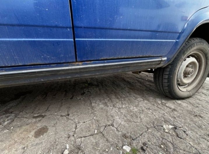 Жигули 2104  ...