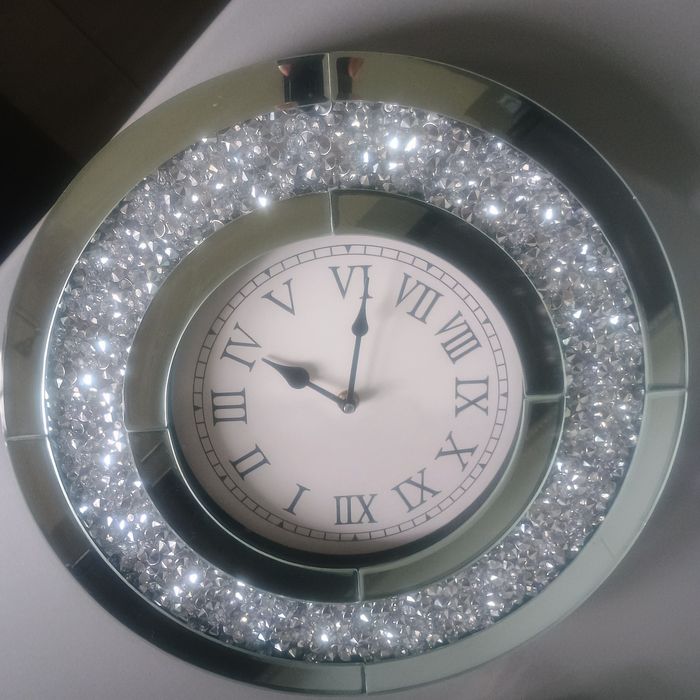 Elegancki zegar Glamour