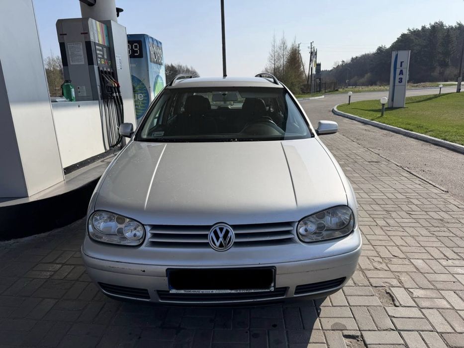 Авто Volkswagen golf  1.9  tdi
