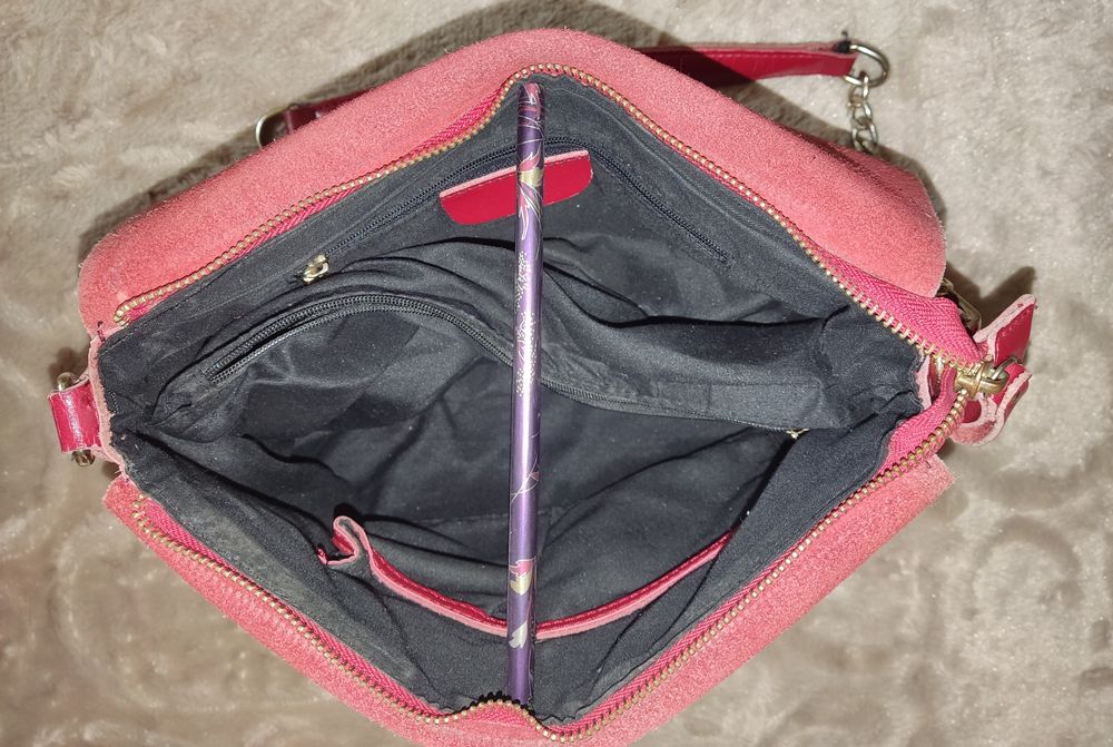 Сумка з натуральної шкіри червоного кольору