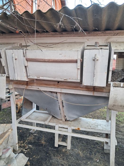 Продам  клетку для  кролей