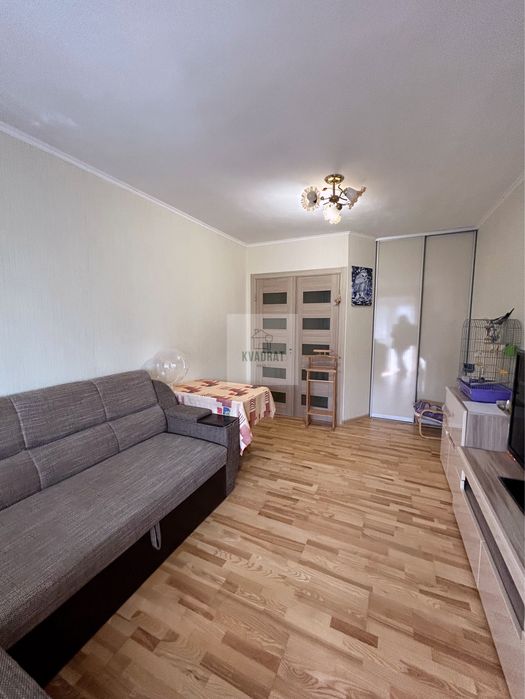 Продам чудову 3-х кімнатну квартиру  в центрі міста