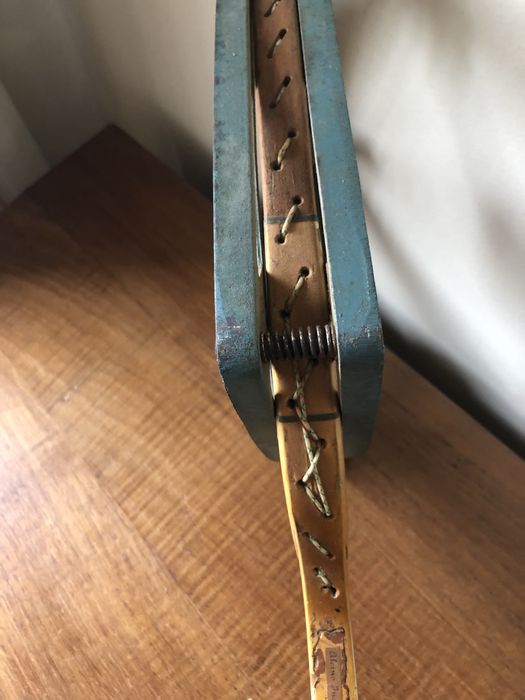 Raquete tenis antiga