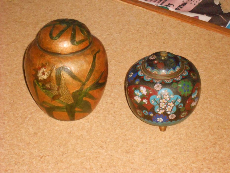 Caixas potes e outros antigos vintage latao estanho