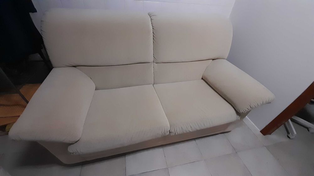 Sofá de sala  de dois lugares