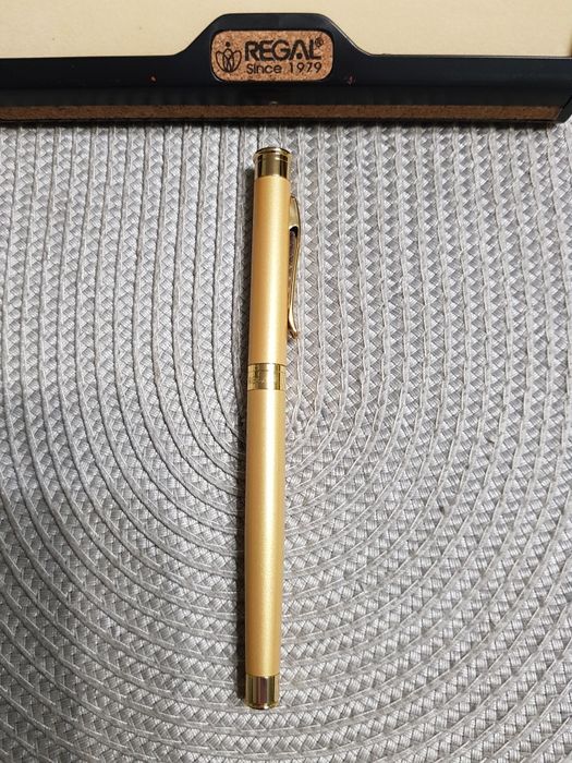 Ручка кулькова Regal+1 в подарунок