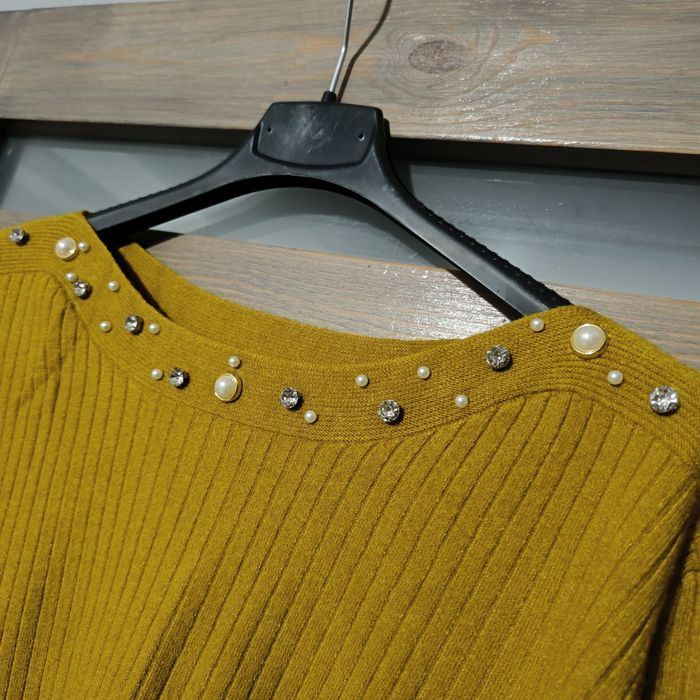 Sweterek musztardowy