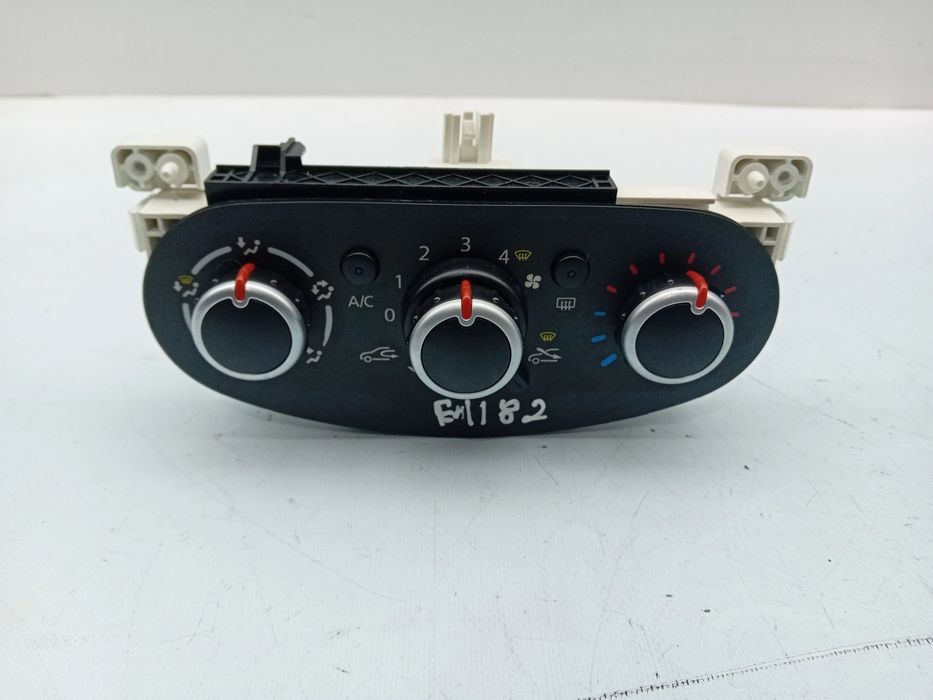 Comando chauffage / sofagem RENAULT Twingo III (BCM_)