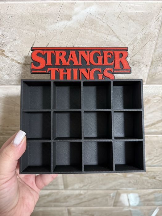 Поличка Stranger Things Дивні Дива!