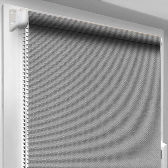 Практичні ролети на вікна: зручність та приватність для вашої оселі