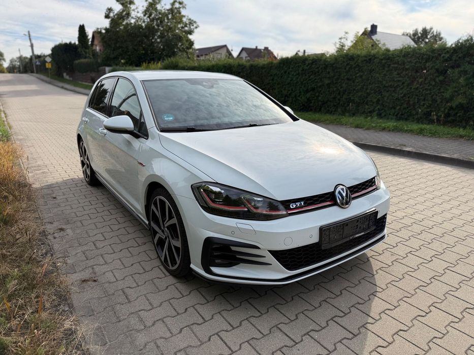 Volkswagen Golf GTI 2.0 TSi 230 KM 2018r Bezwypadkowy Serwis Alufelgi 19 LightAssist