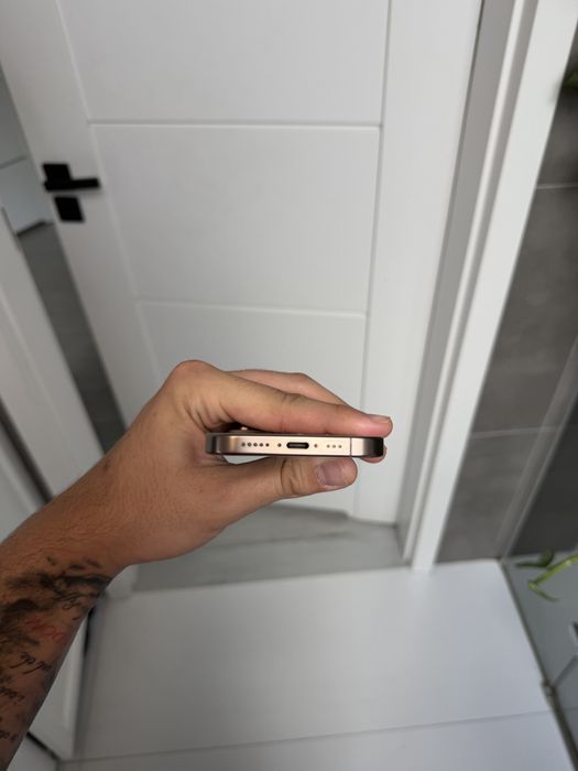 IPhone 16 Pro 256GB 88% !Gwarancja! !Zestaw! !Zadbany! !Odbior/wysylka/dostawa!