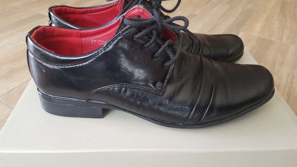 Buty młodzieżowe - dziecięce roz. 37