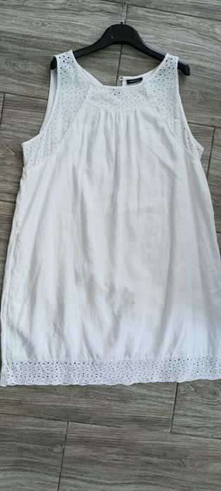 Cudna biała sukienka z ażurkiem r46/50