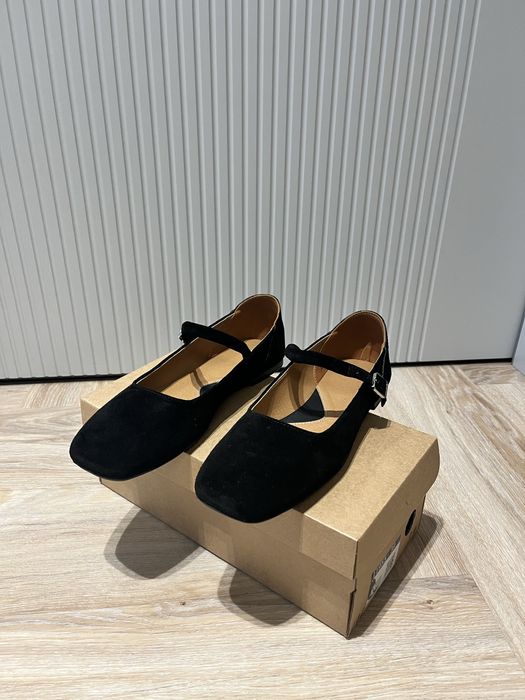 В наявності замшеві балетки квадратні в стилі Мері Джейн 39 40р