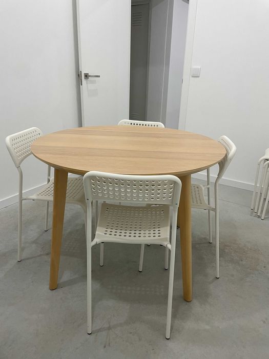 Mesa Redonda de Madeira