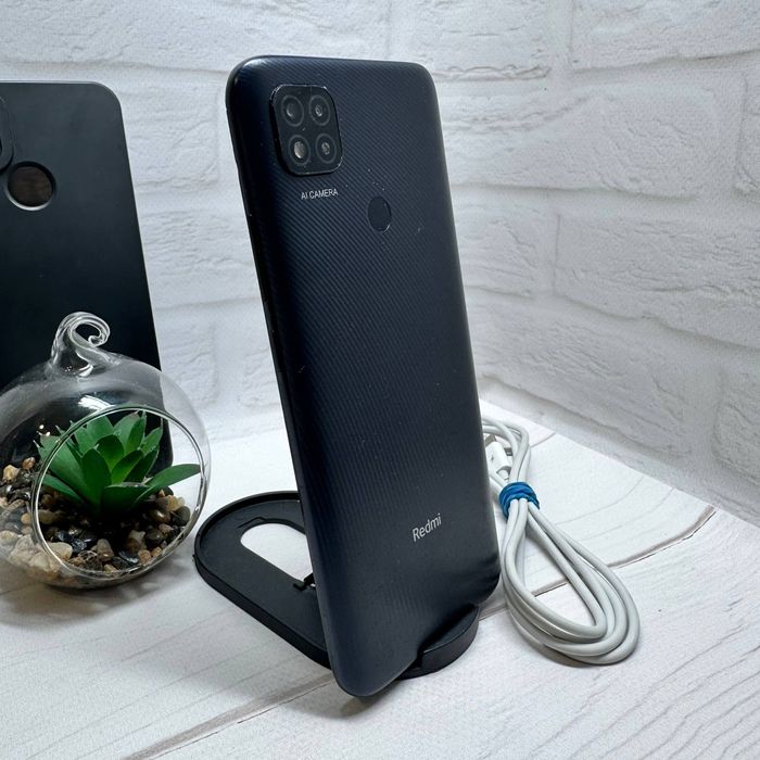 Продам телефон Redmi 9C 2/32 Gb в гарному стані